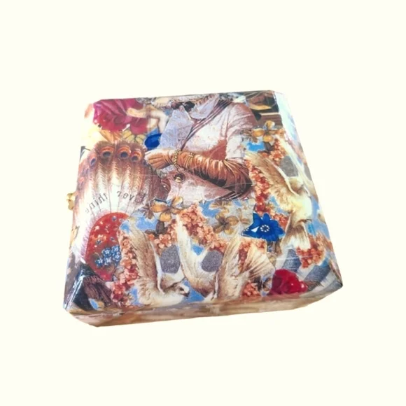 VINTAGE VICTORIAN STYLE DECOUPAGE KEEPSAKE BOX - Picture 6 of 10